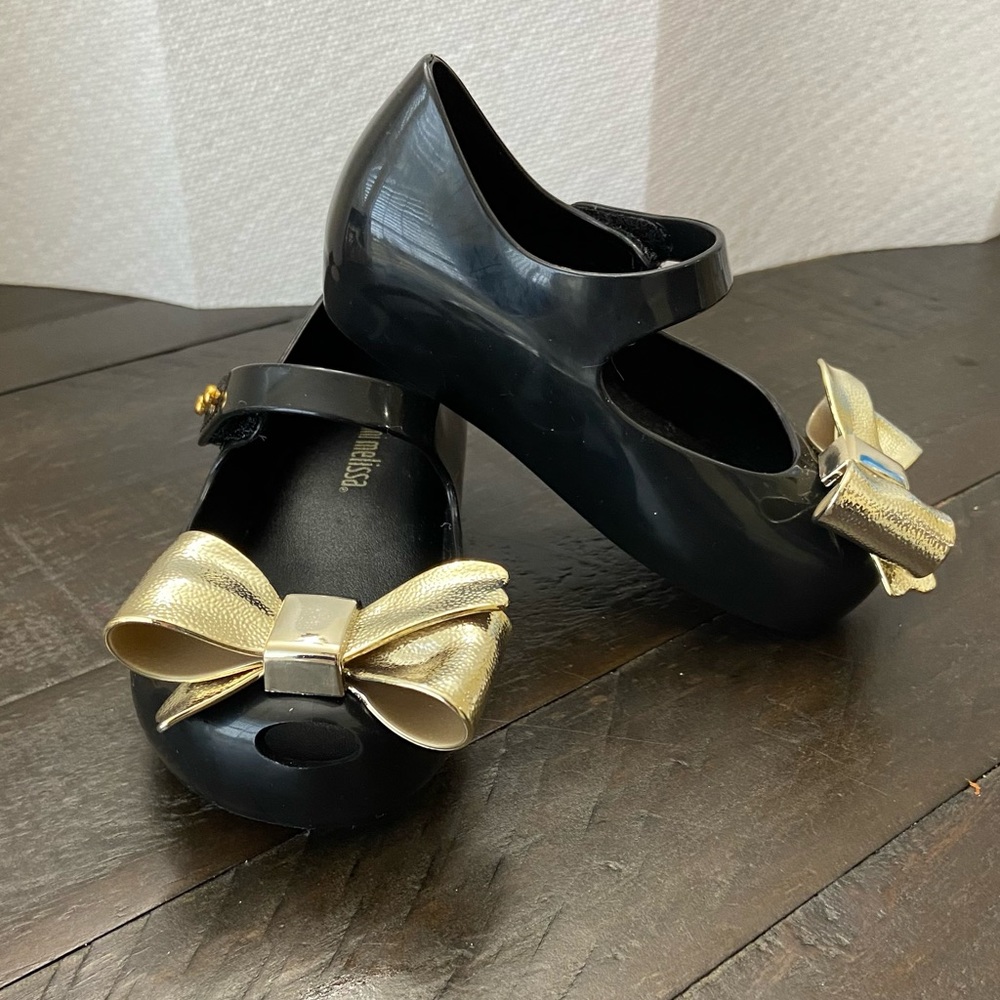 Mini Melissa - black shoes with golden bow - Picture 3 of 3
